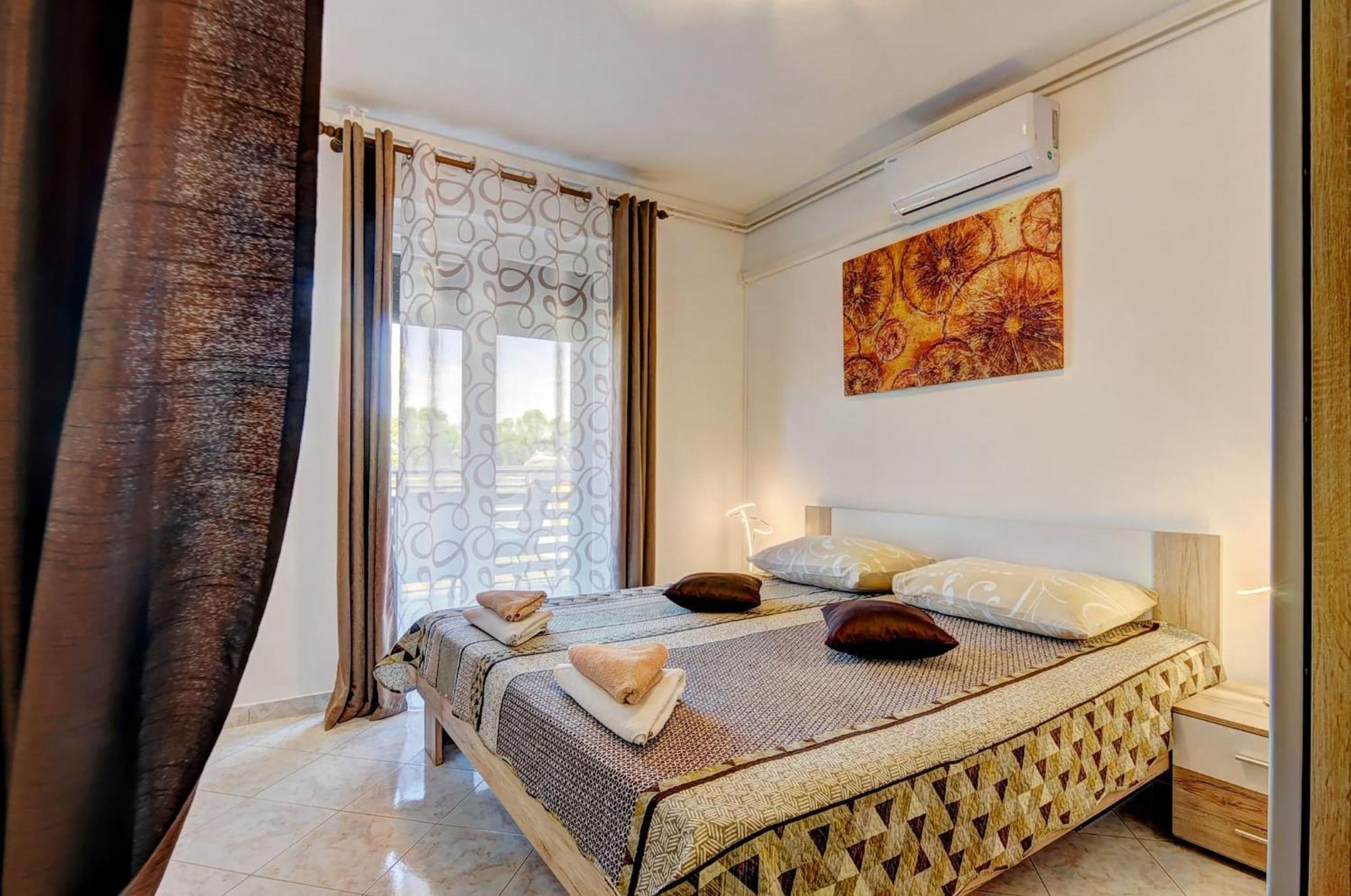Lovely Apartments In Valbandon Fazana Exterior photo